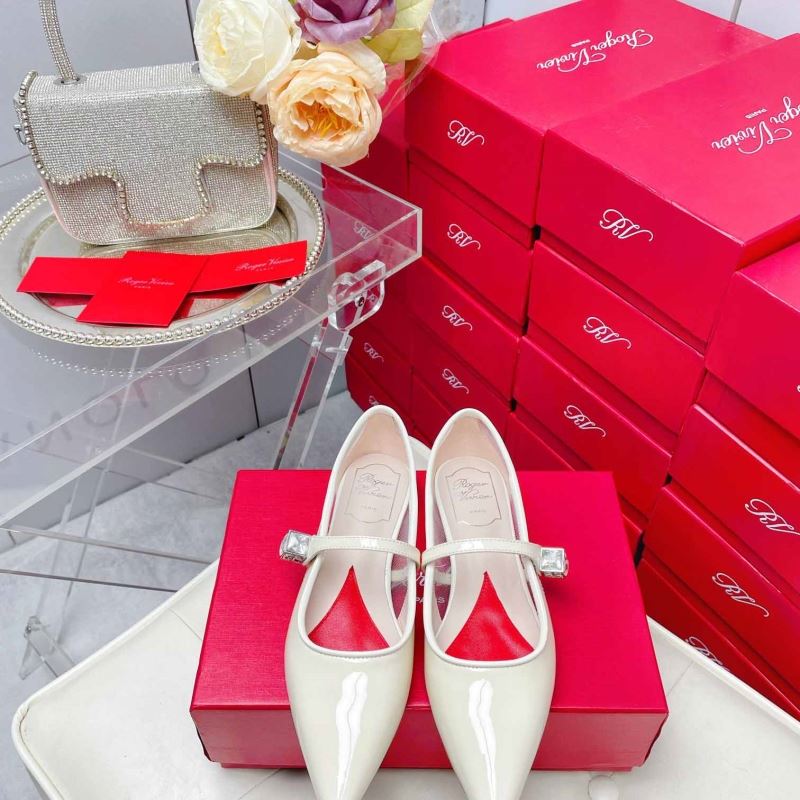 roger u1u1er flat shoes